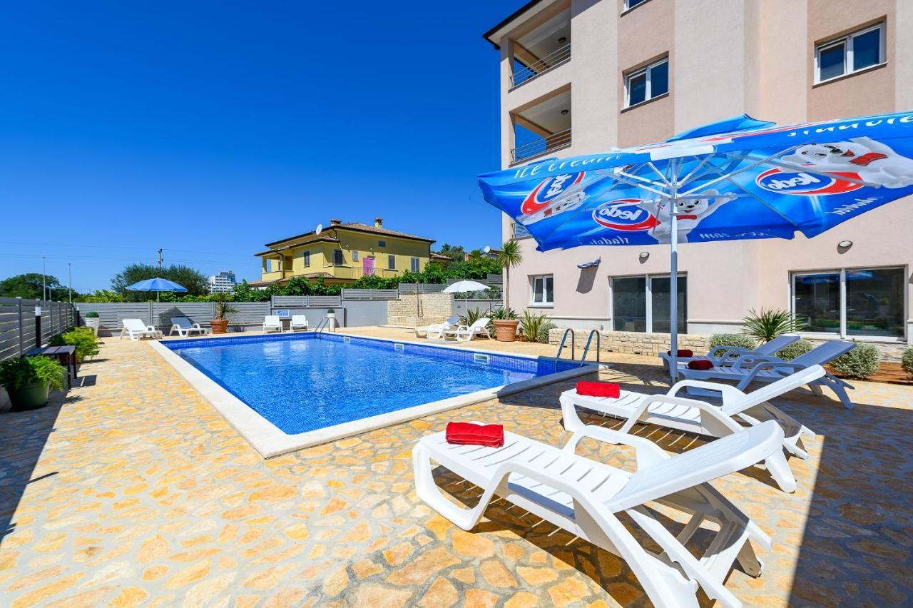 Stancija Amorozo 5 Poreč Kültér fotó