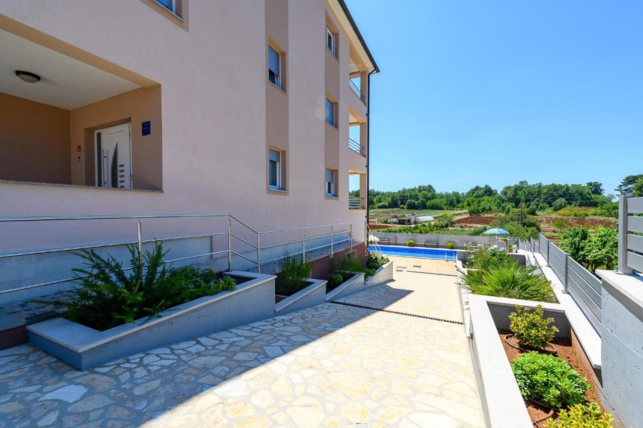 Stancija Amorozo 5 Poreč Kültér fotó